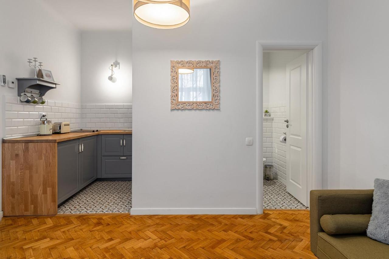 Aparthotel With Complimentary Parking 3*